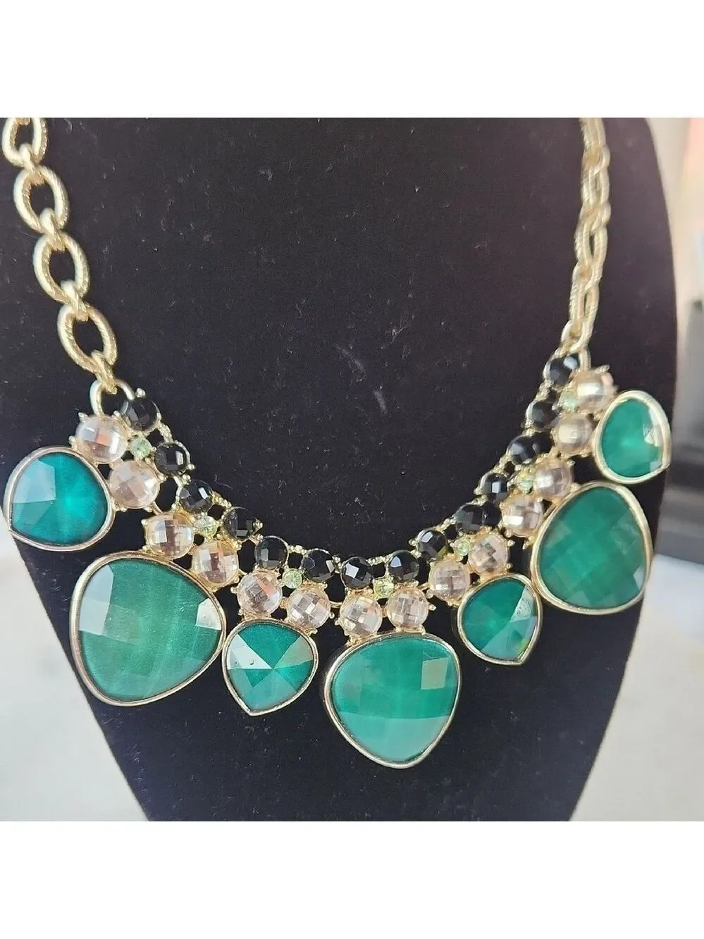 White House Black Market Teal and Gold Necklace Set